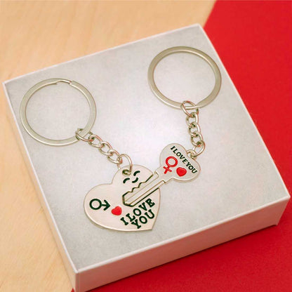 Juego de 2 llaveros con forma de corazón para hombre y mujer, ideal como regalo para parejas.